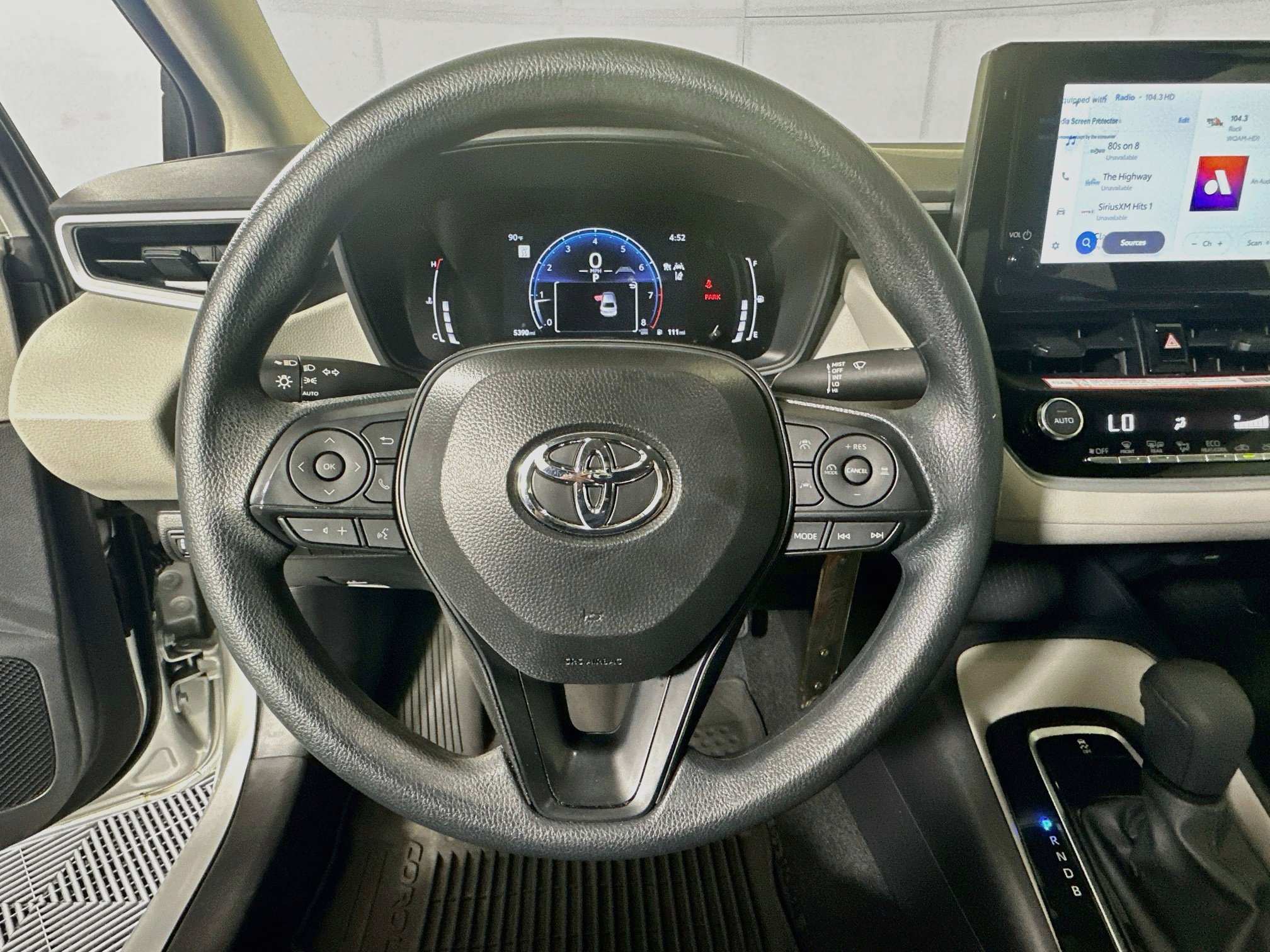 Certified 2026 Toyota Corolla LE FWD image 15