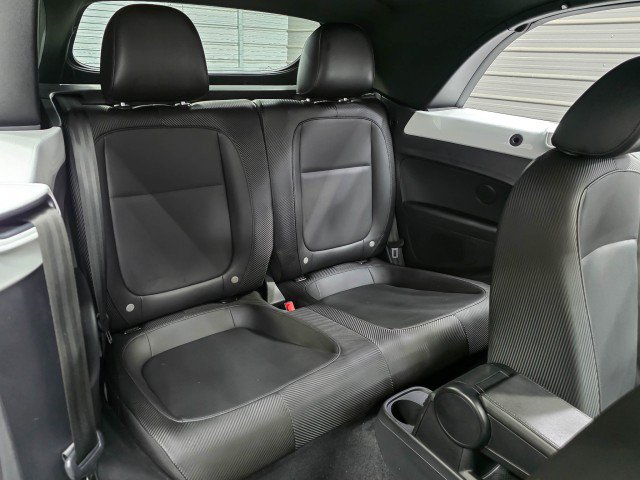Used 2019 Volkswagen Beetle 2.0T FWD image 17