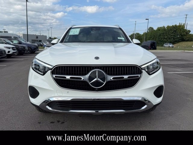 Certified 2025 Mercedes-Benz GLC 300 4MATIC image 4