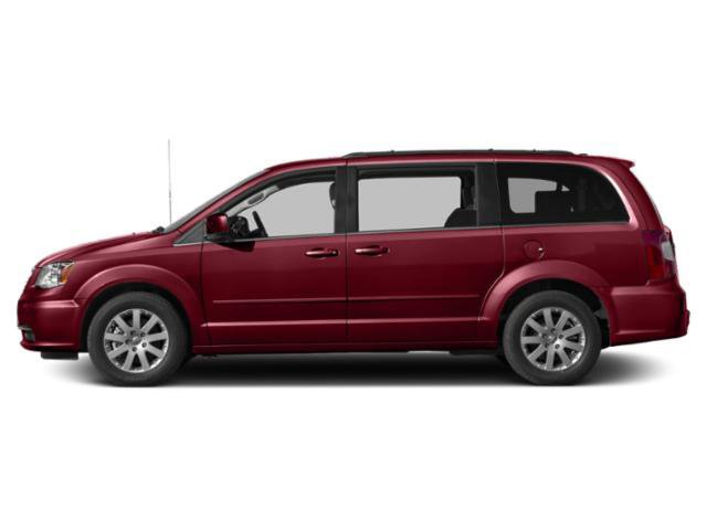Used 2015 Chrysler Town & Country Touring image 3
