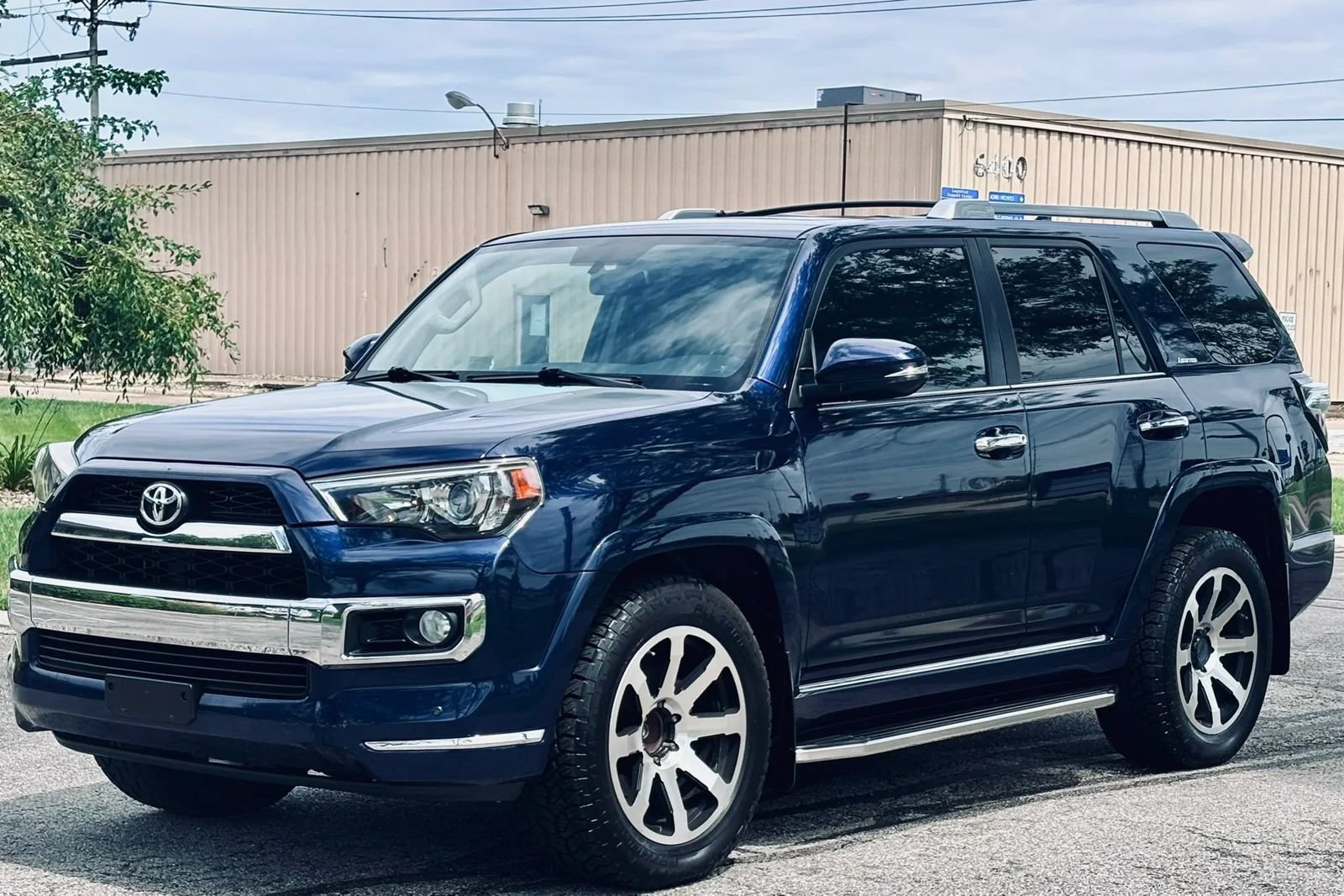 Used 2016 Toyota 4Runner Limited RWD image 1