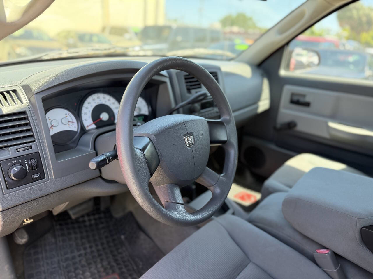 Used 2005 Dodge Dakota ST RWD image 13