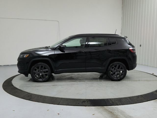 New 2026 Jeep Compass Latitude image 4