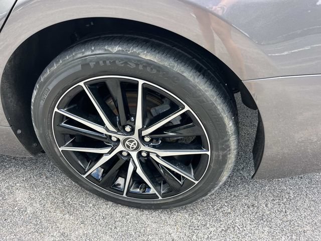 Used 2021 Toyota Camry SE FWD image 12