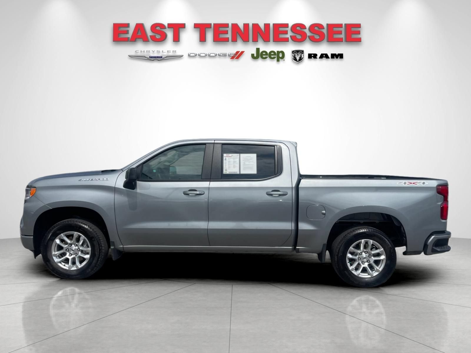 Used 2026 Chevrolet Silverado 1500 RST AWD/4WD image 6