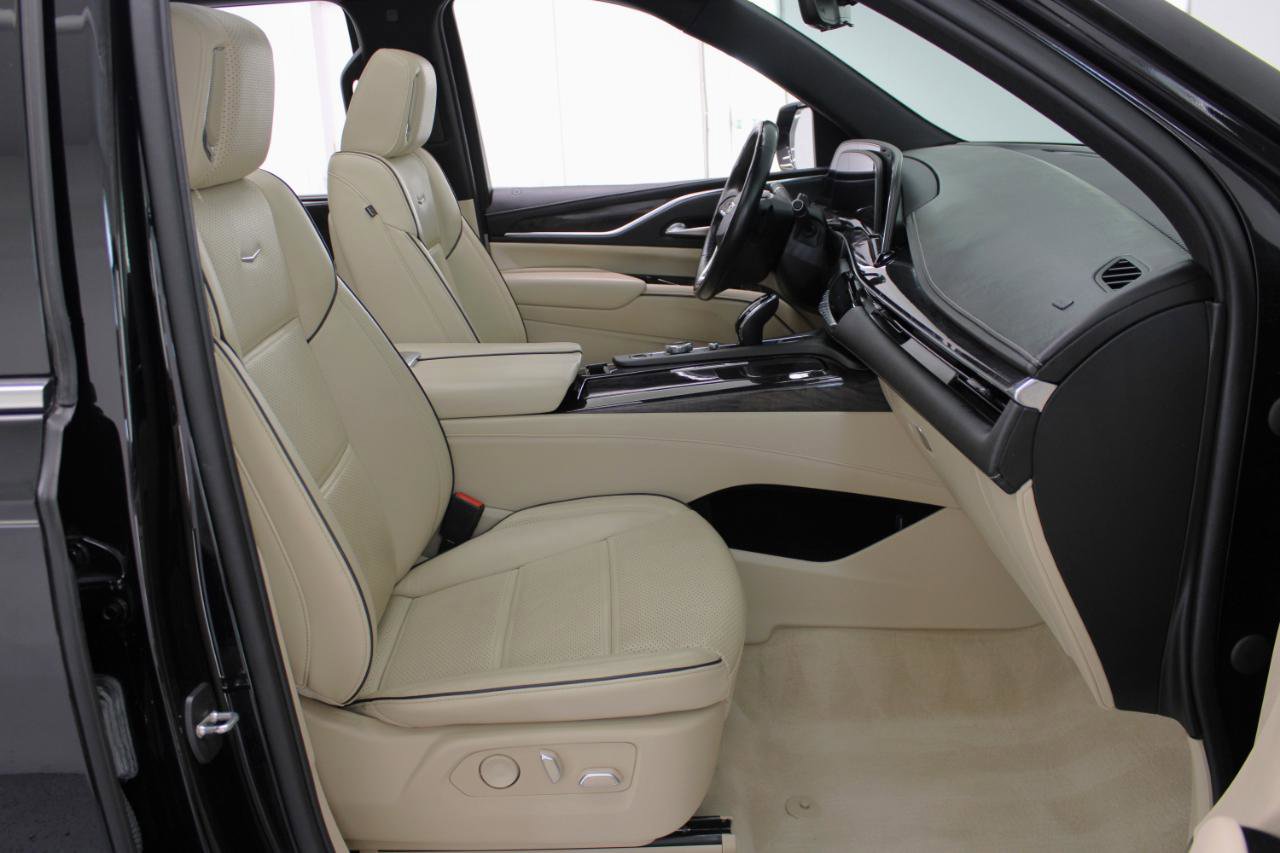 Used 2022 Cadillac Escalade Premium Luxury w/ Performance Package RWD image 49