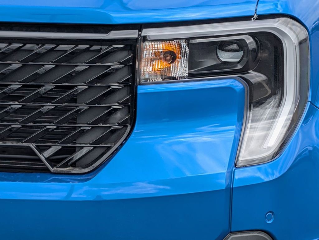 New 2026 Ford Maverick Lariat w/ Black Appearance Package image 11