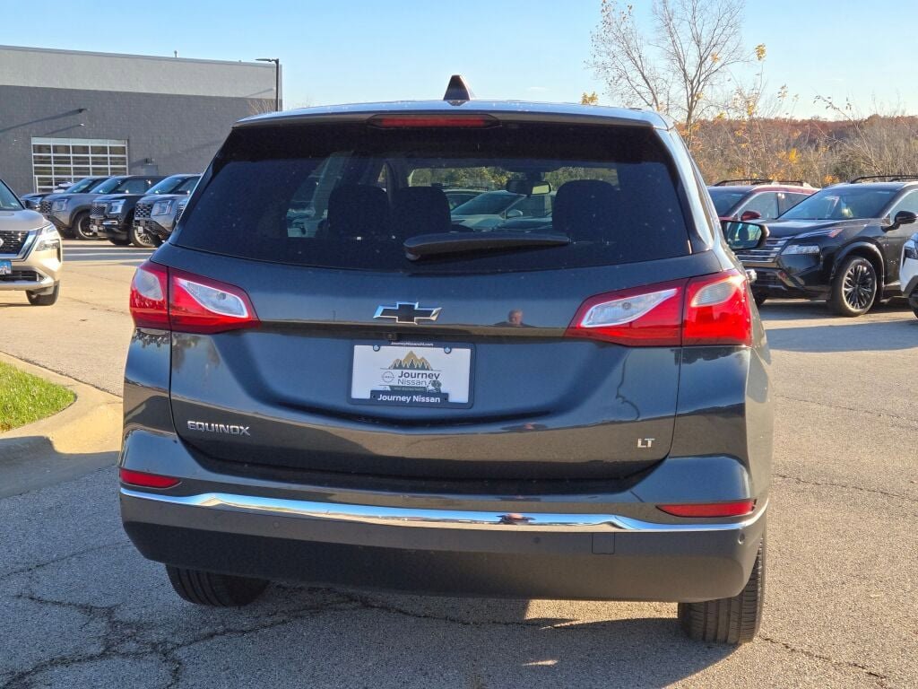 Used 2018 Chevrolet Equinox LT image 11