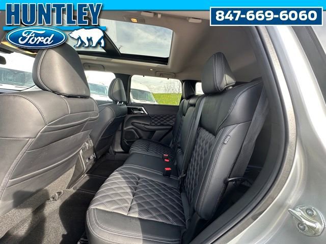 Used 2024 Mitsubishi Outlander SEL Black Edition AWD/4WD image 15