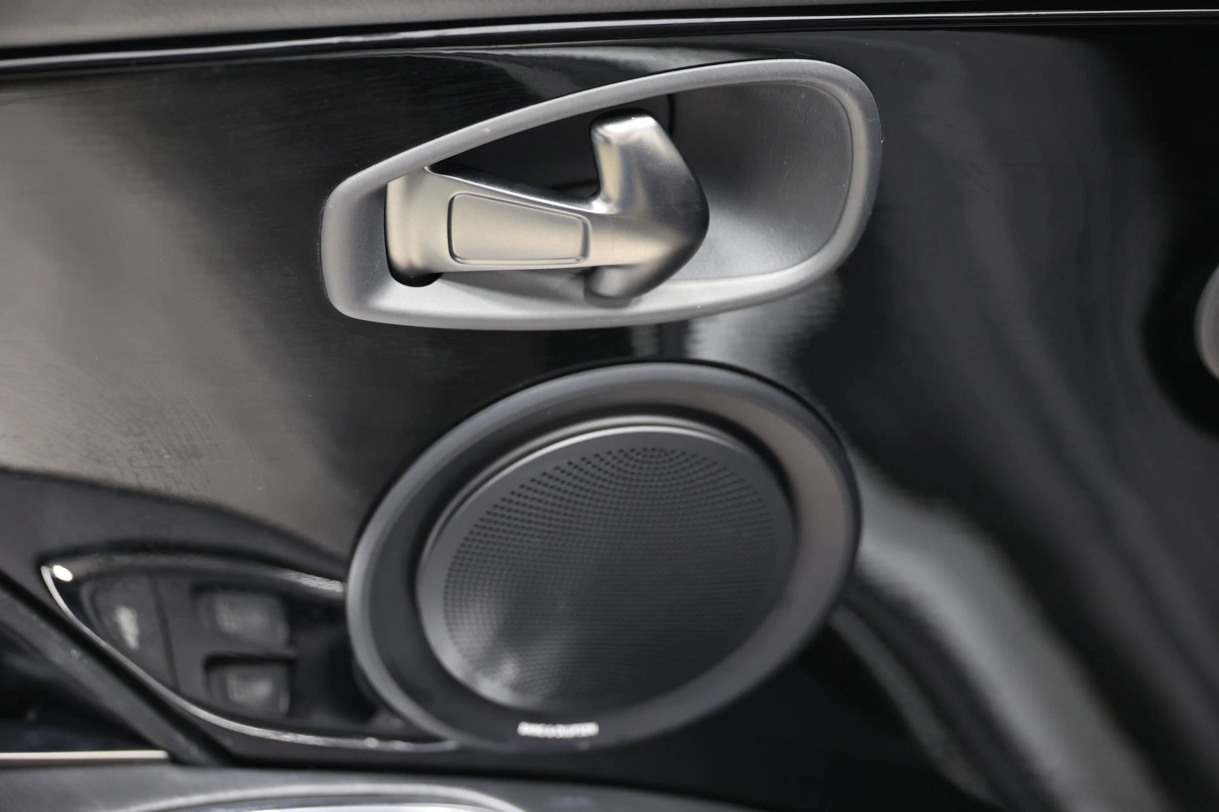 Used 2019 Aston Martin DB11 Volante RWD image 13