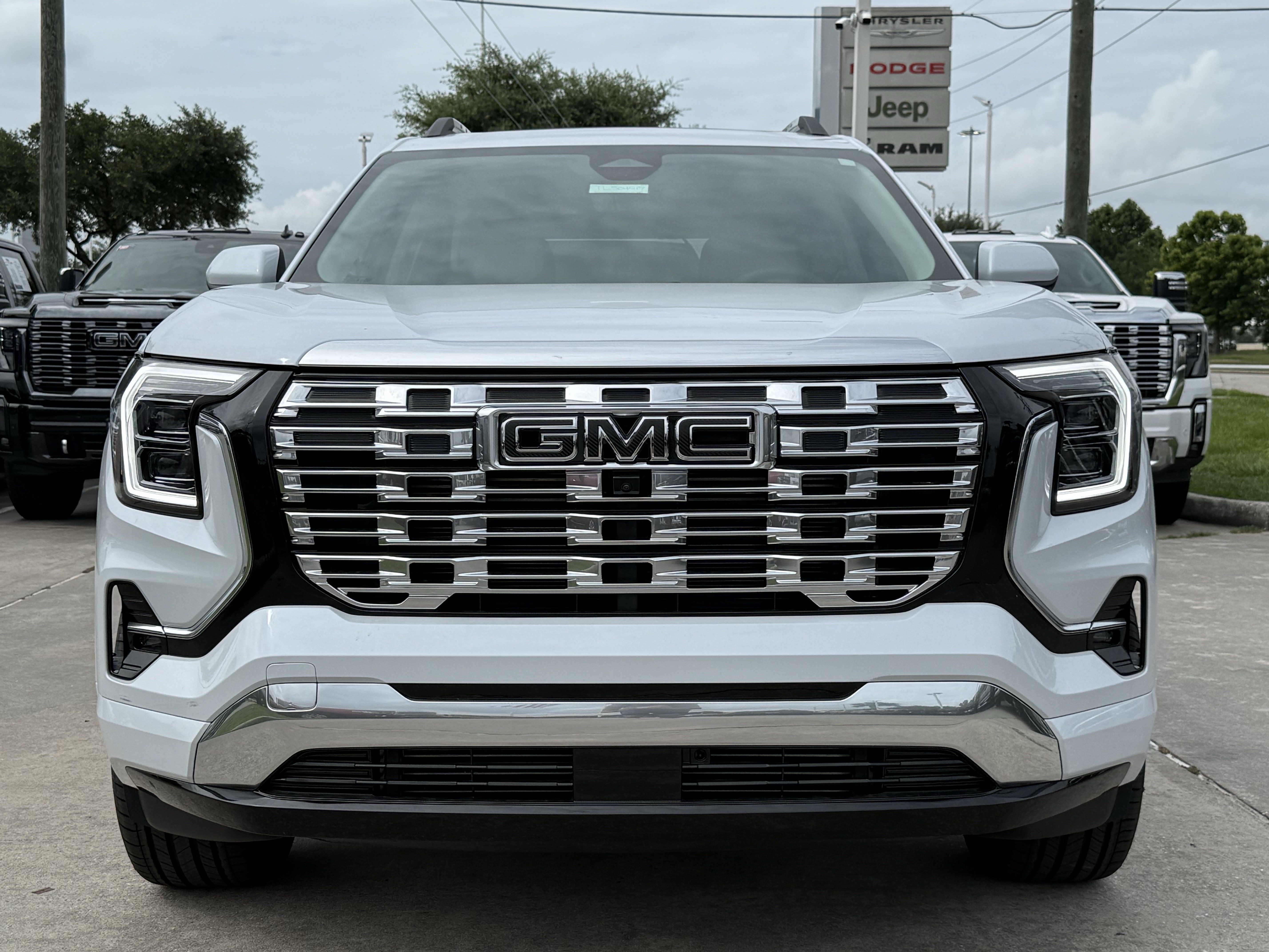 New 2026 GMC Terrain Denali w/ LPO, Floor Liner Package AWD/4WD image 7