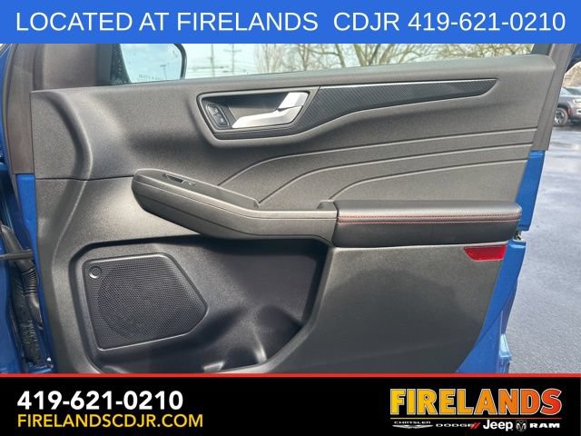 Used 2023 Ford Escape ST-Line Select AWD/4WD image 17