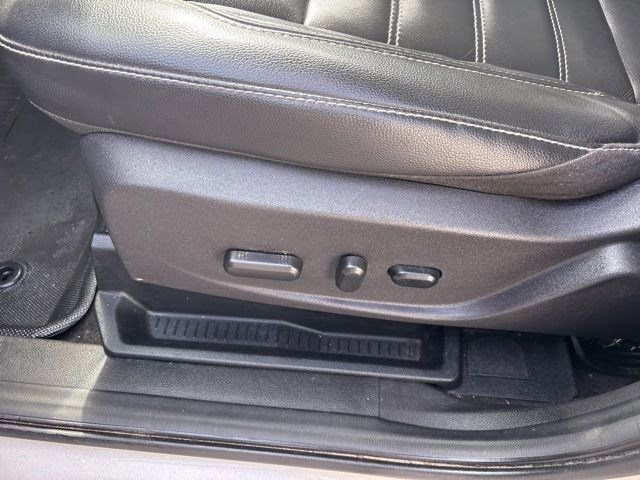 Used 2017 Ford Escape SE w/ Equipment Group 201A AWD/4WD image 12