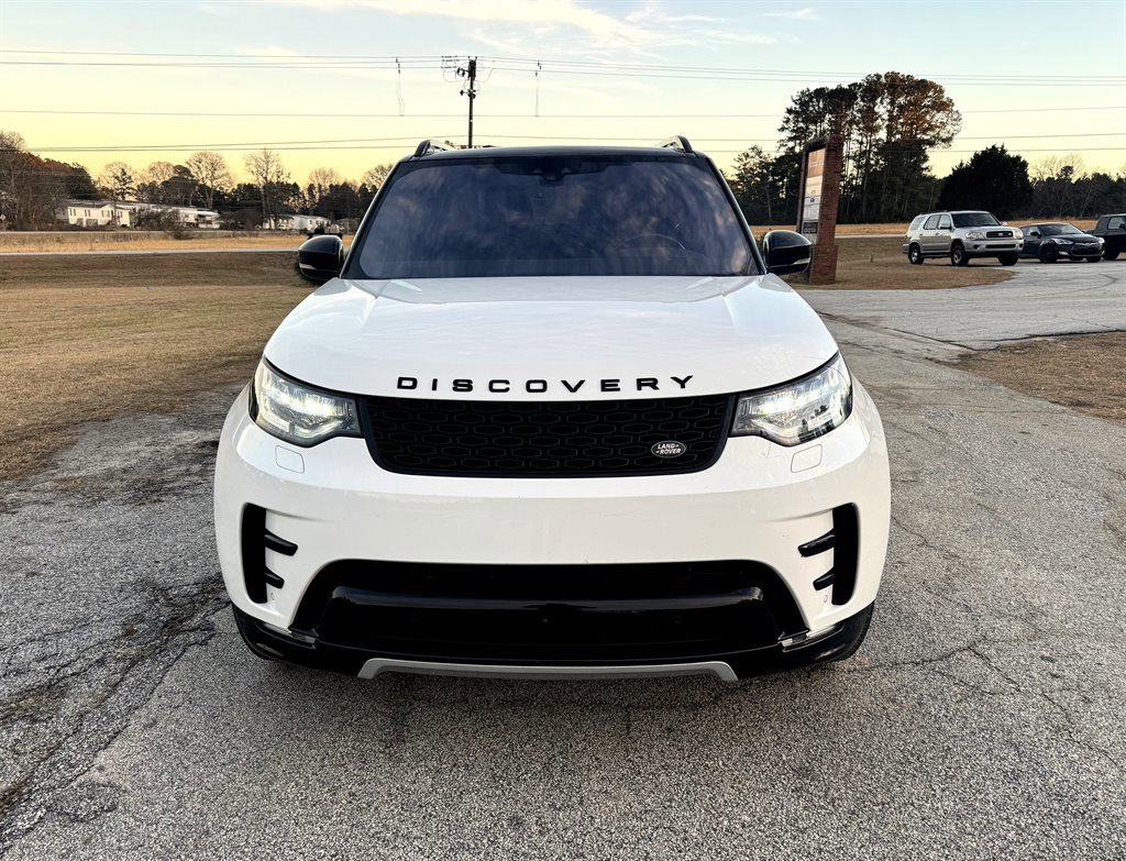 Used 2018 Land Rover Discovery HSE image 2