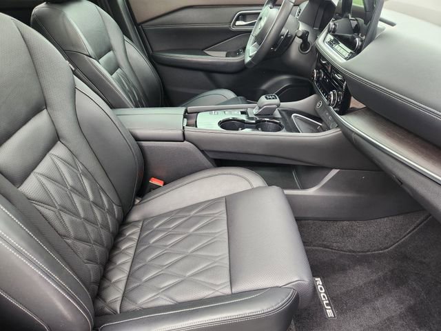 Certified 2022 Nissan Rogue Platinum w/ Head-Up Display Package image 11