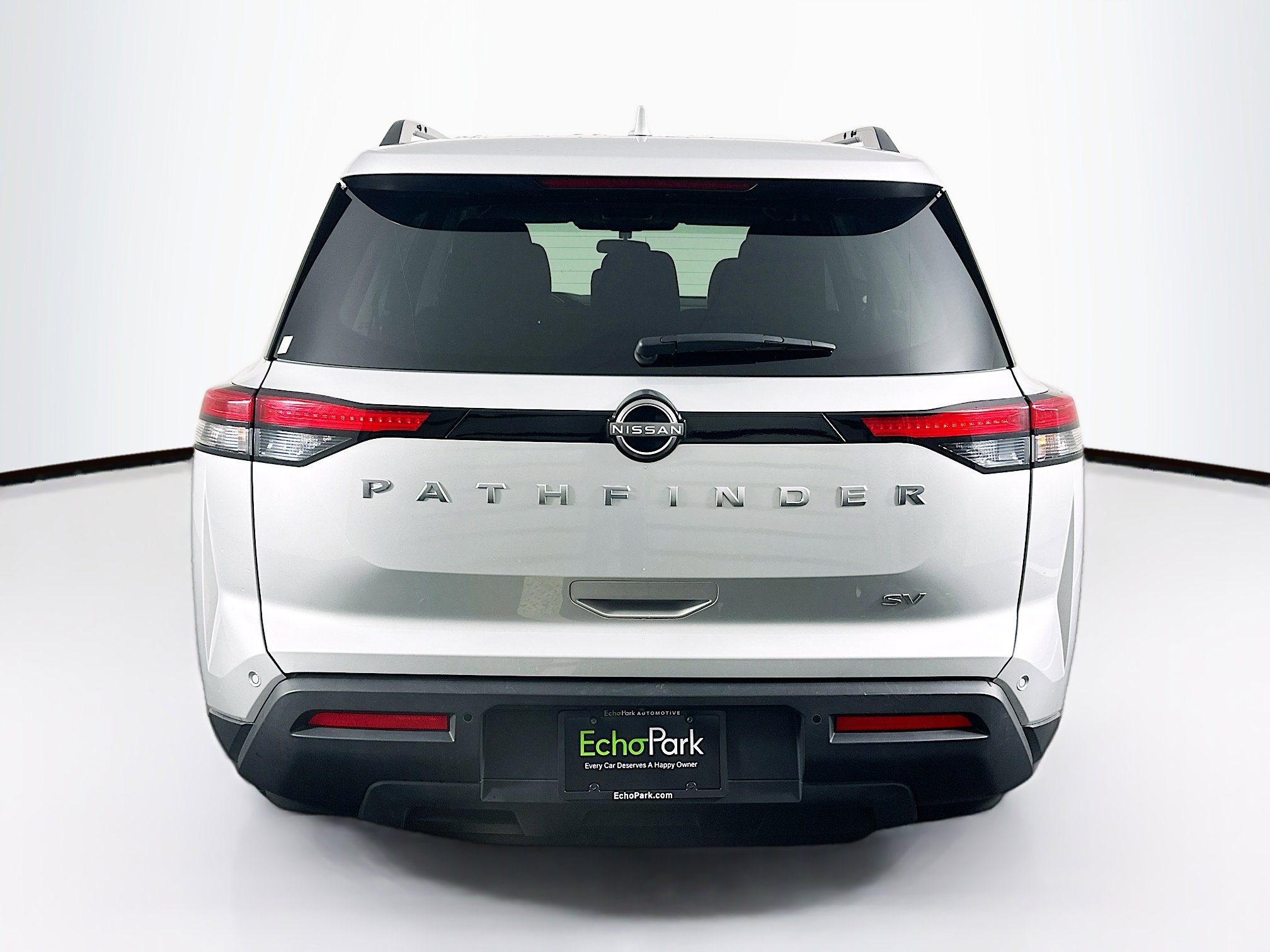 Used 2024 Nissan Pathfinder SV image 7