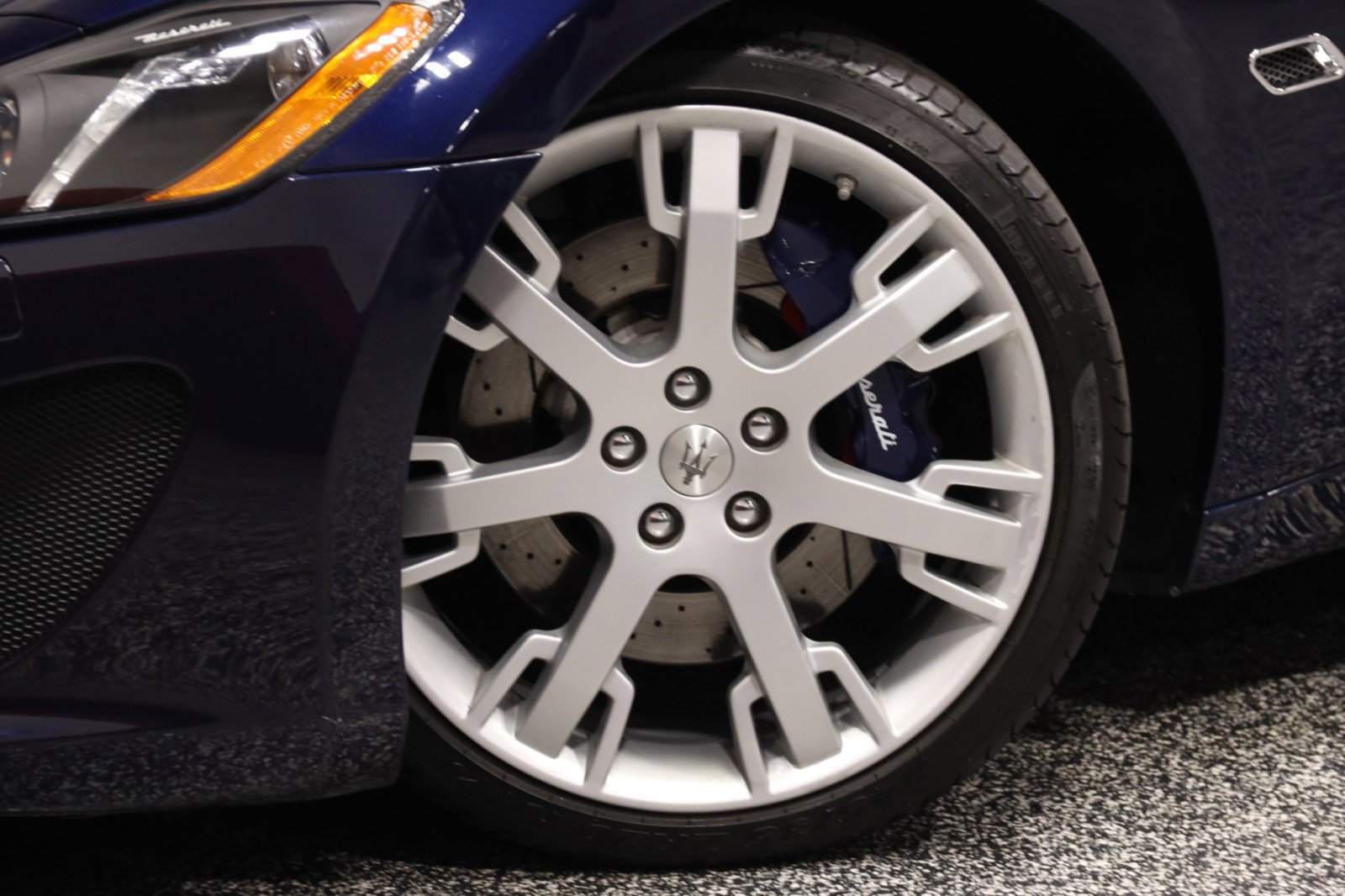 Used 2014 Maserati GranTurismo Sport RWD image 20