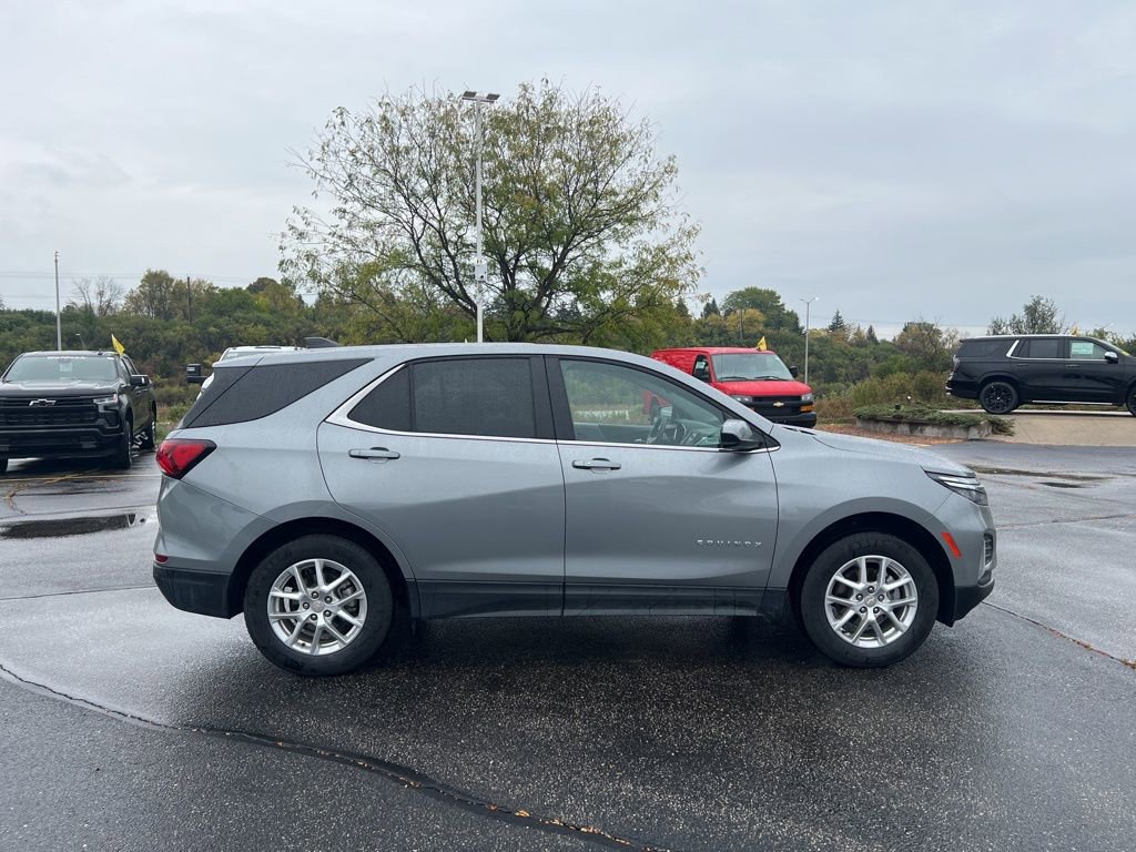 Used 2024 Chevrolet Equinox LT image 3