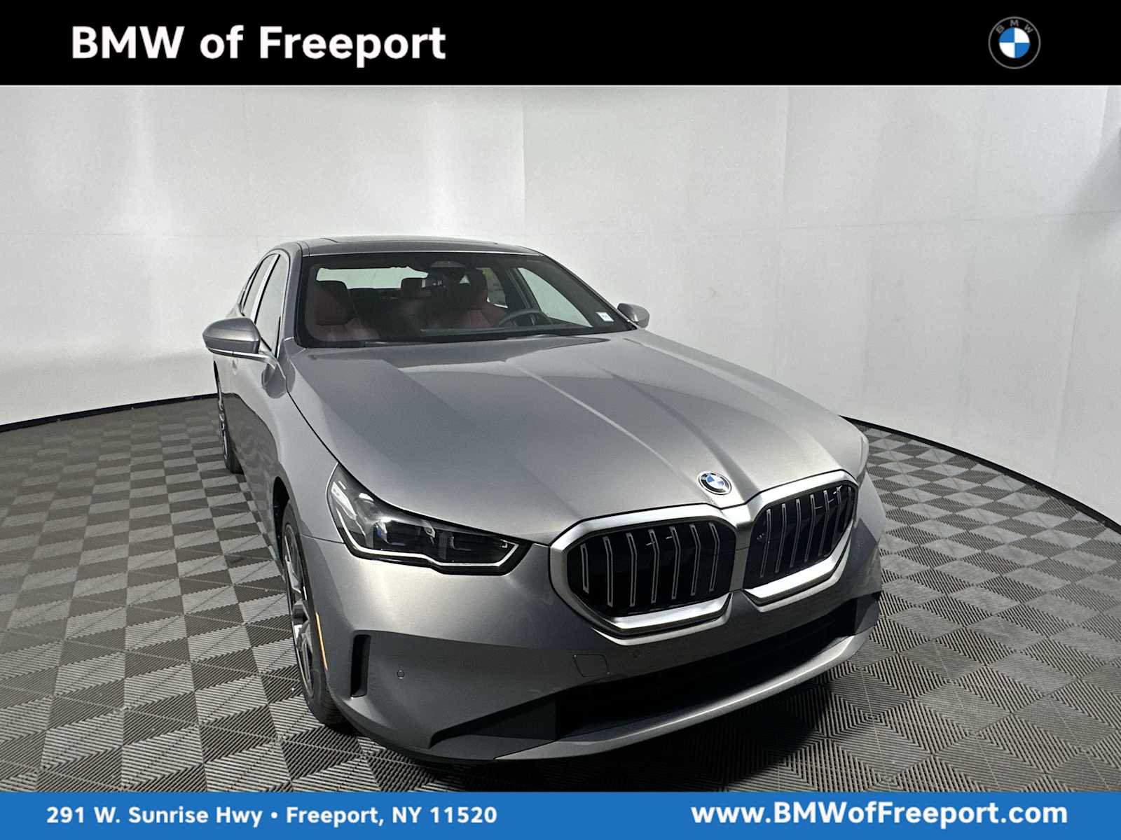 New 2026 BMW 530i xDrive w/ Premium Package