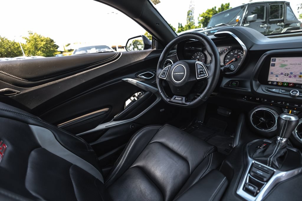 Used 2021 Chevrolet Camaro SS RWD image 25