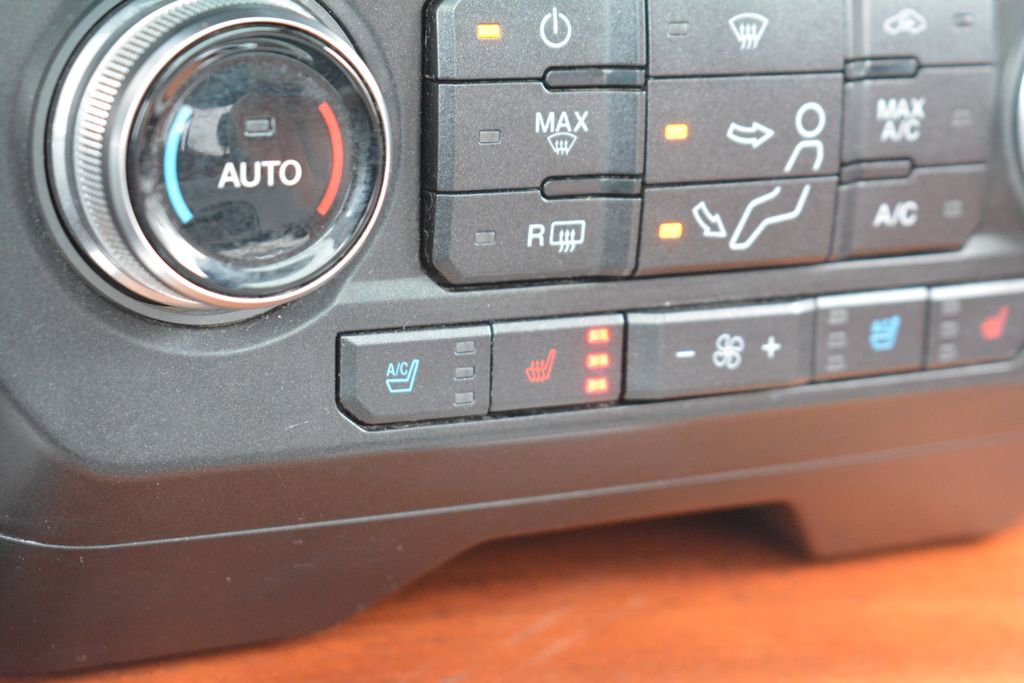 Used 2018 Ford F450 King Ranch w/ King Ranch Ultimate Package AWD/4WD image 19