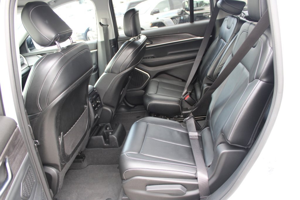 Used 2021 Jeep Grand Cherokee L Limited image 26