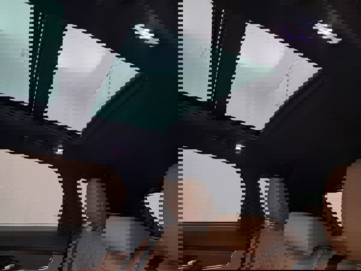 Used 2021 Jaguar F-PACE S image 38