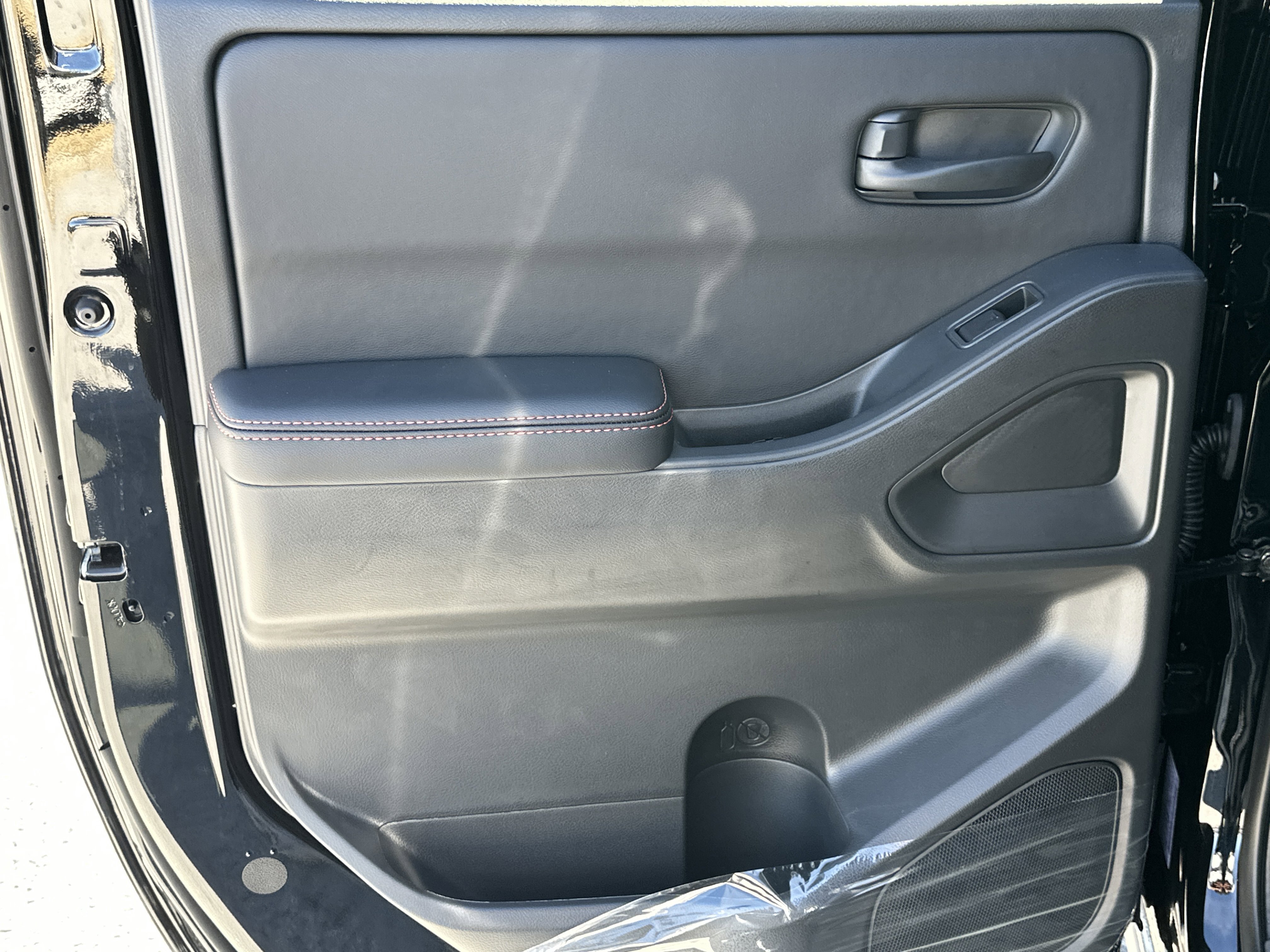 New 2026 Nissan Frontier PRO-4X w/ Pro-4x Convenience Package image 21