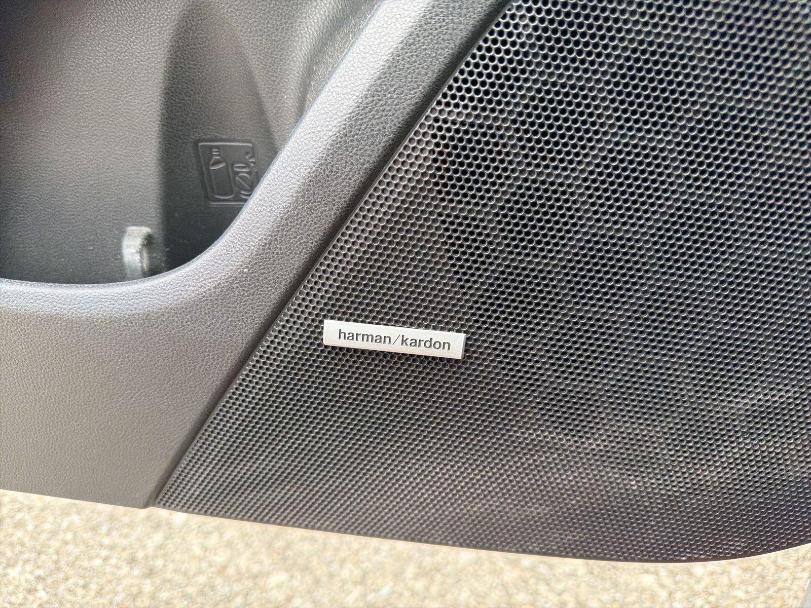 Used 2019 Subaru Crosstrek 2.0i Limited w/ Moonroof Package w/Navigation image 15