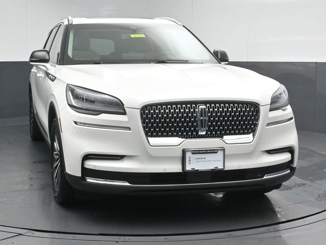 Used 2023 Lincoln Aviator AWD w/ Premium Package image 2