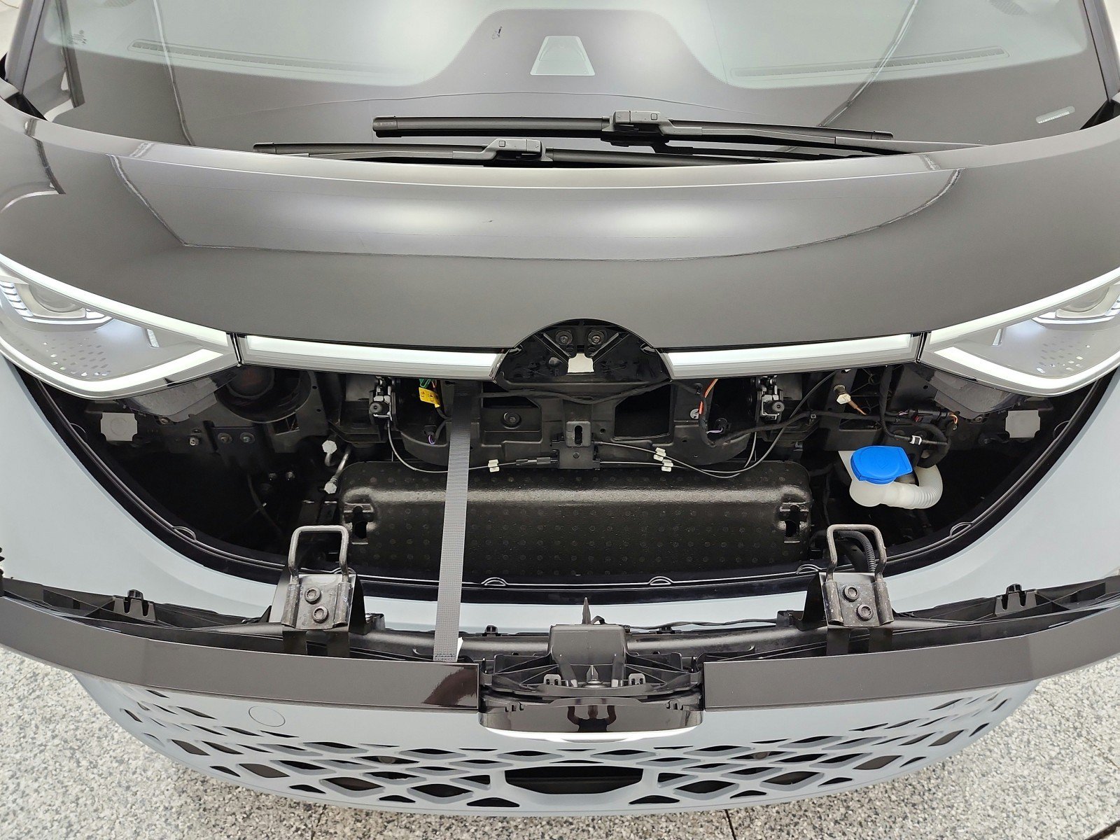 Used 2025 Volkswagen ID. Buzz Pro S RWD image 16