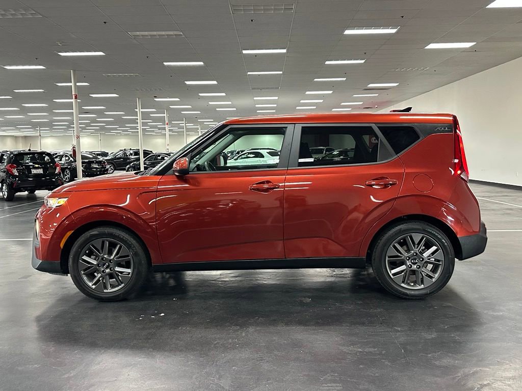 Used 2021 Kia Soul S FWD image 4