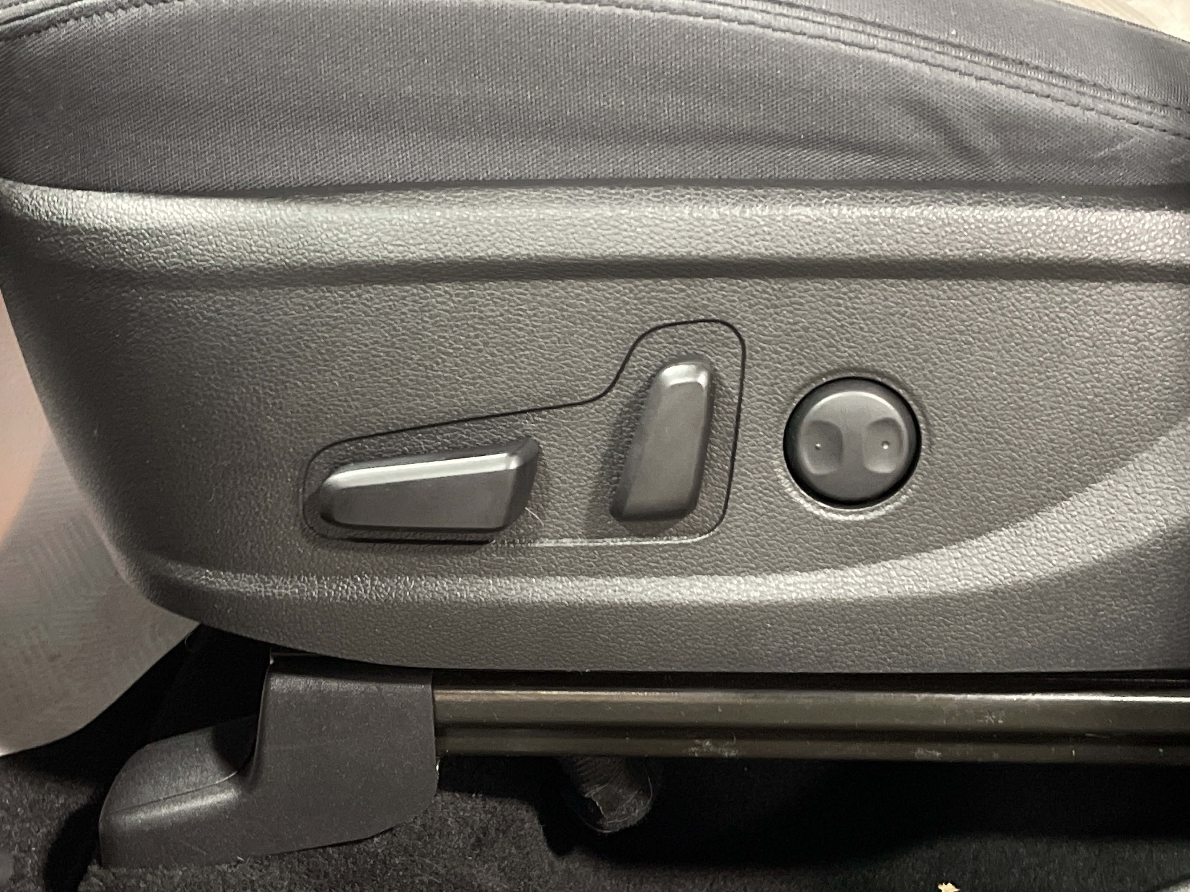 Used 2023 Hyundai Santa Fe SEL image 9