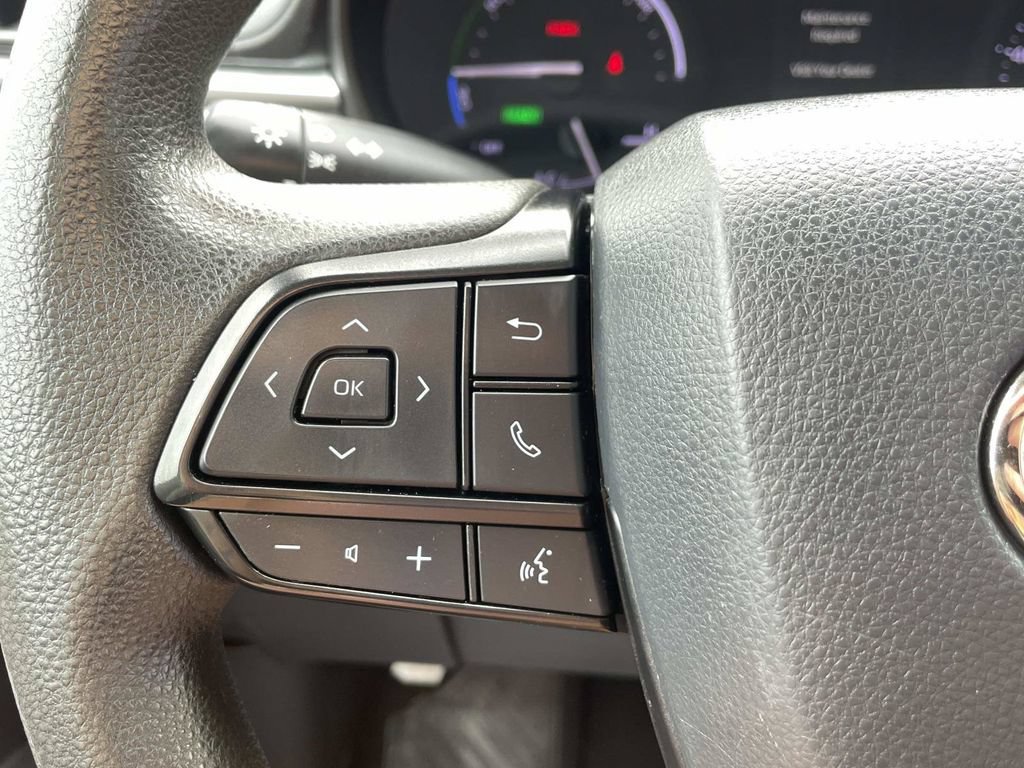 Used 2022 Toyota Sienna LE FWD image 28