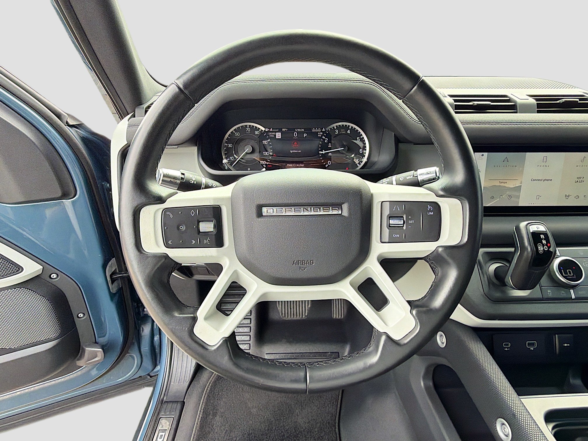 Used 2022 Land Rover Defender 110 X-Dynamic SE AWD/4WD image 38
