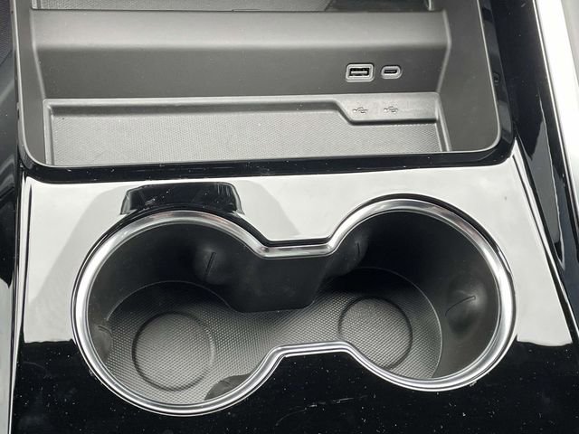 New 2026 Chevrolet Suburban High Country image 28