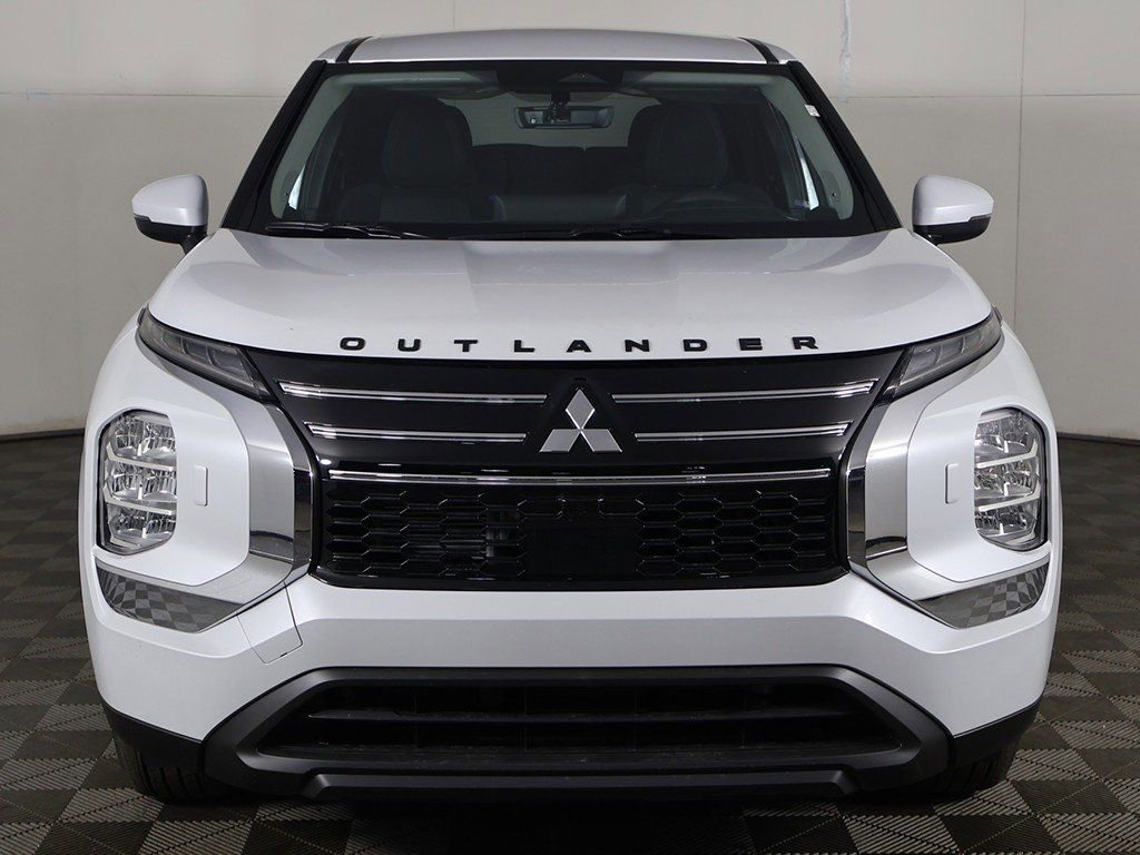 New 2026 Mitsubishi Outlander ES AWD/4WD image 10