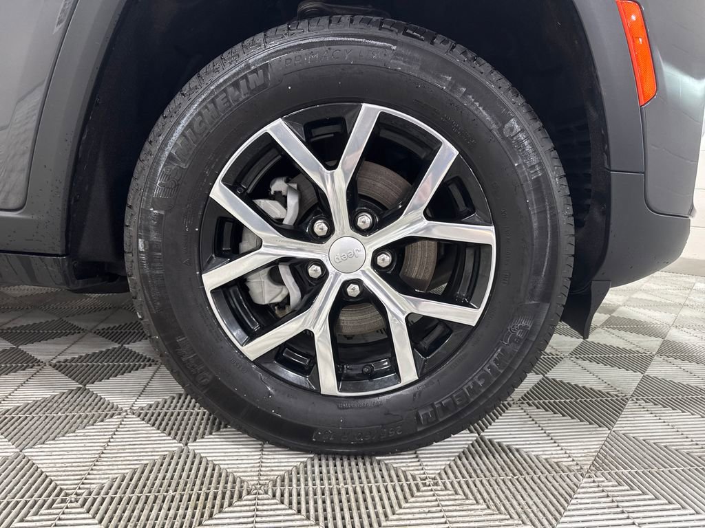 Used 2024 Jeep Grand Cherokee Limited AWD/4WD image 48