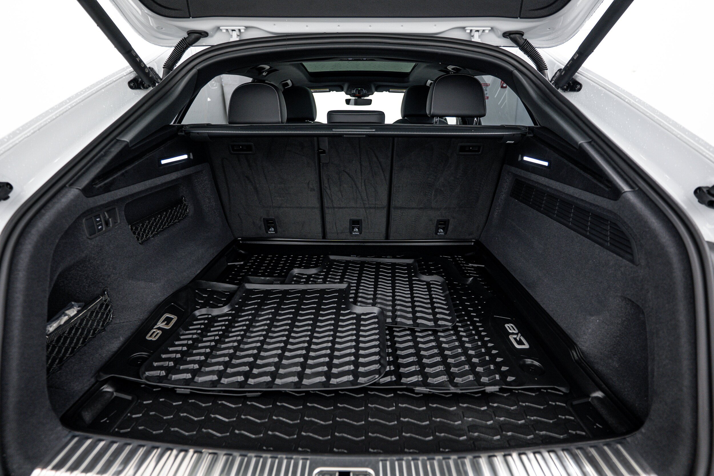 Certified 2023 Audi Q8 Prestige AWD/4WD image 21