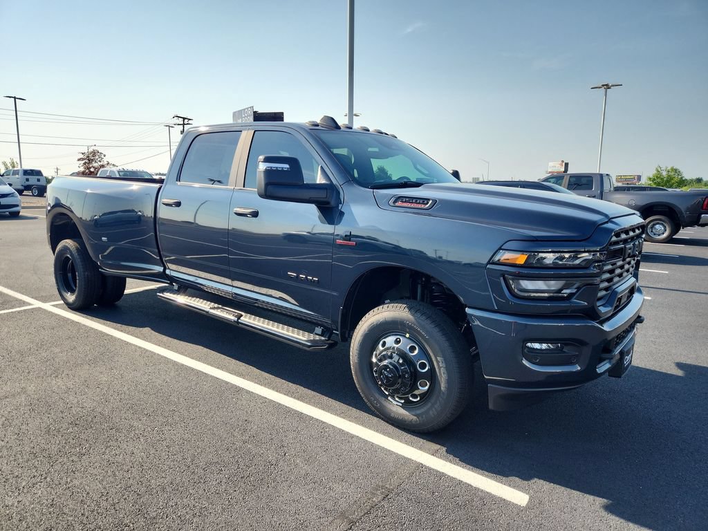 New 2026 RAM 3500 Big Horn AWD/4WD image 2