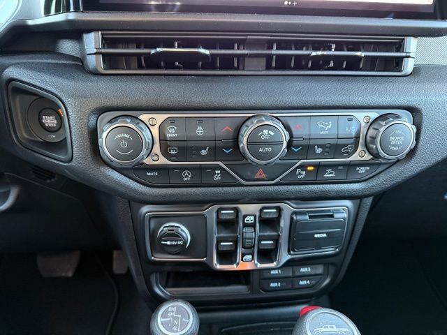 New 2026 Jeep Gladiator Sport AWD/4WD image 20