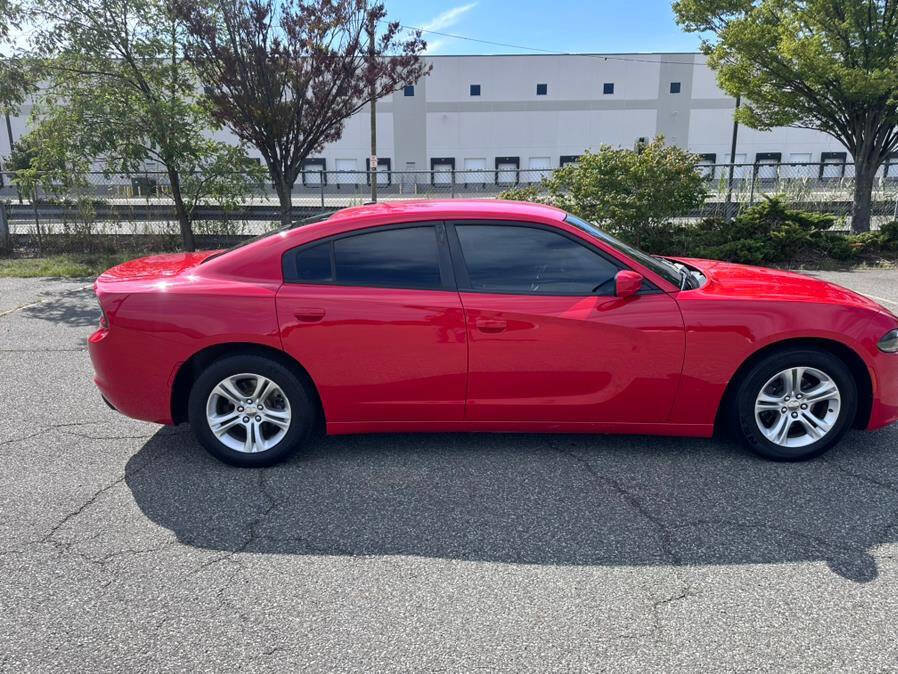 Used 2019 Dodge Charger SXT w/ Leather Interior Group image 10