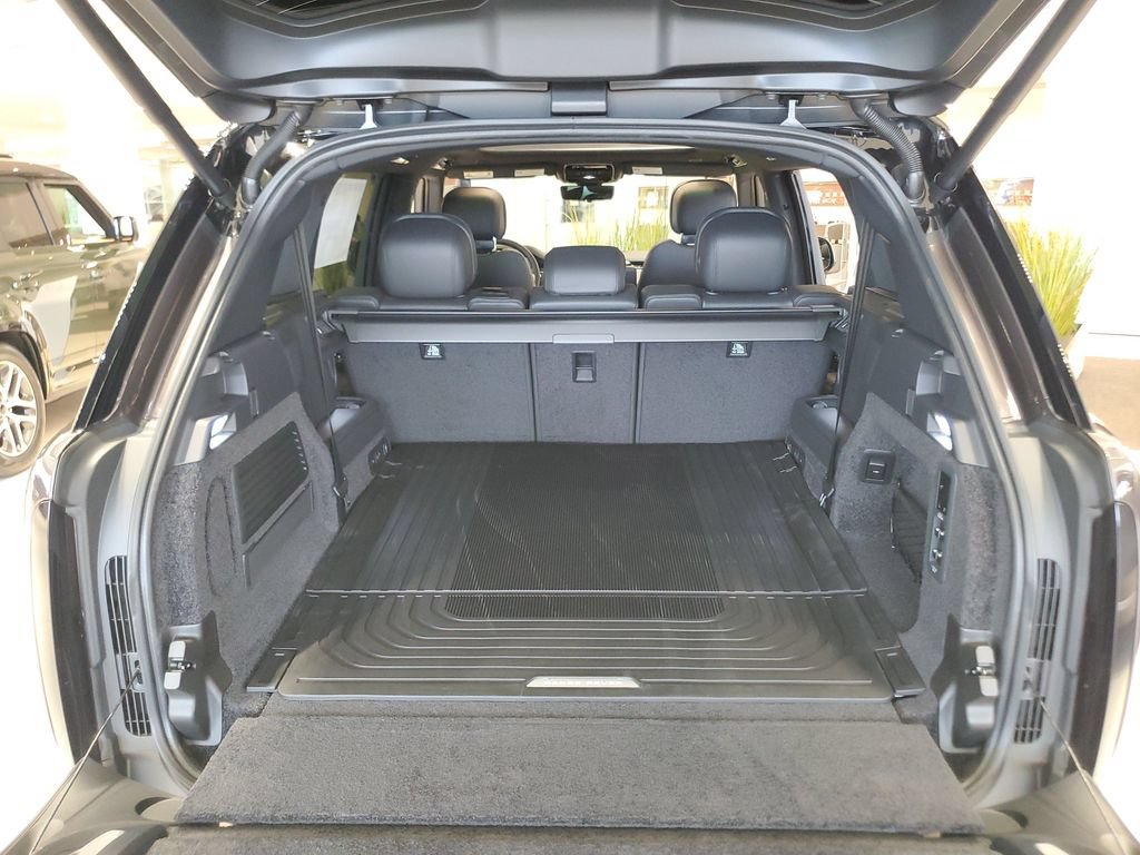 New 2026 Land Rover Range Rover Long Wheelbase SE AWD/4WD image 31