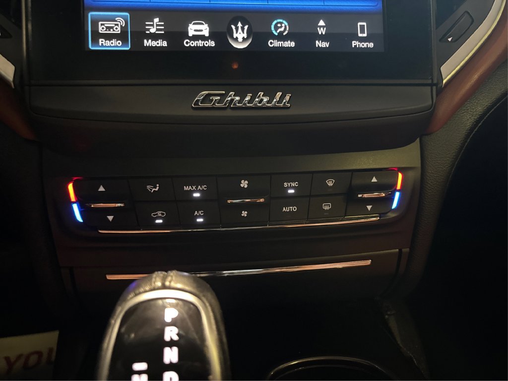 Used 2018 Maserati Ghibli RWD image 30