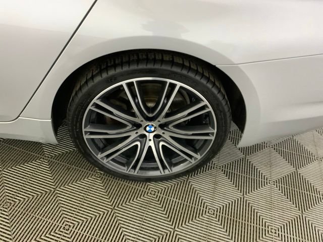 Used 2017 BMW 540i xDrive AWD/4WD image 38