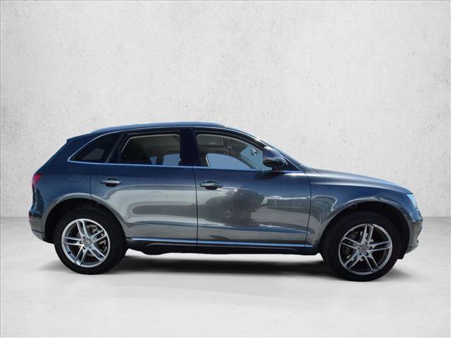 Used 2016 Audi Q5 2.0T Premium Plus w/ Technology Package AWD/4WD image 4