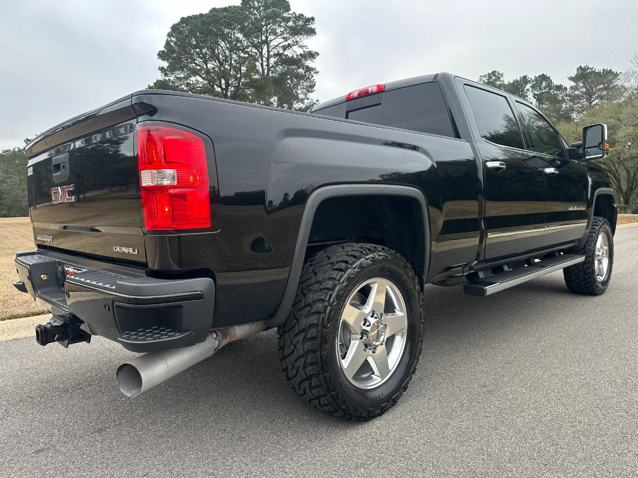 Used 2019 GMC Sierra 3500 Denali w/ Duramax Plus Package image 5