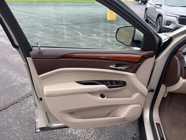 Used 2014 Cadillac SRX Luxury FWD image 26