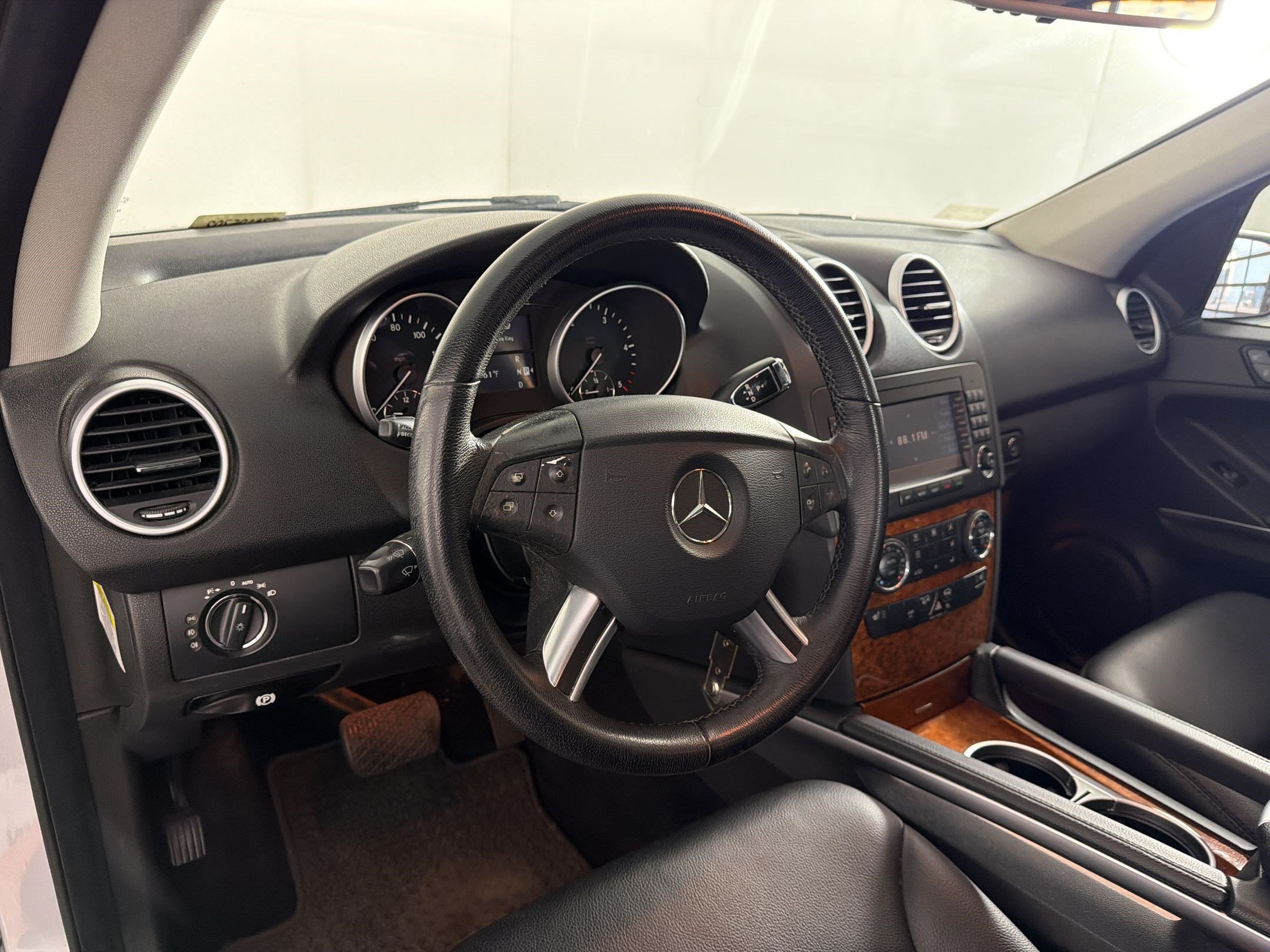 Used 2007 Mercedes-Benz ML 320 4MATIC image 4