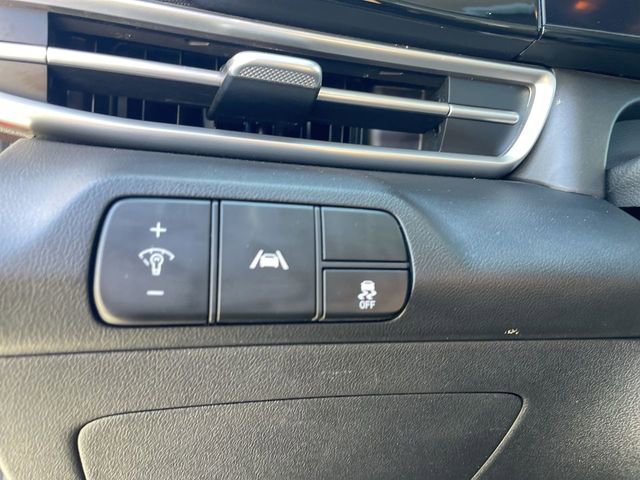 Used 2023 Hyundai Elantra SEL w/ Convenience Package FWD image 34